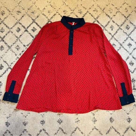 Free People Red & Blue Tiny Horse Print Oversize Top Blouse Size Small - Picture 8 of 11